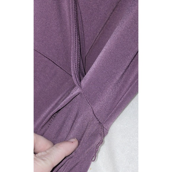 Torrid Plus Size Large 00 V Neck Winter Berry Purple Skater Wrap Dress Stretchy - Picture 8 of 11